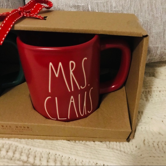 SOLD NWT Rae Dunn Mr & Mrs Claus Mug Set FIRM - Picture 4 of 8